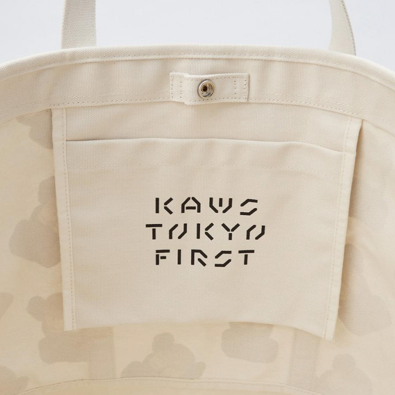 KAWS X UNIQLO TOKYO FIRST TOTE BAG